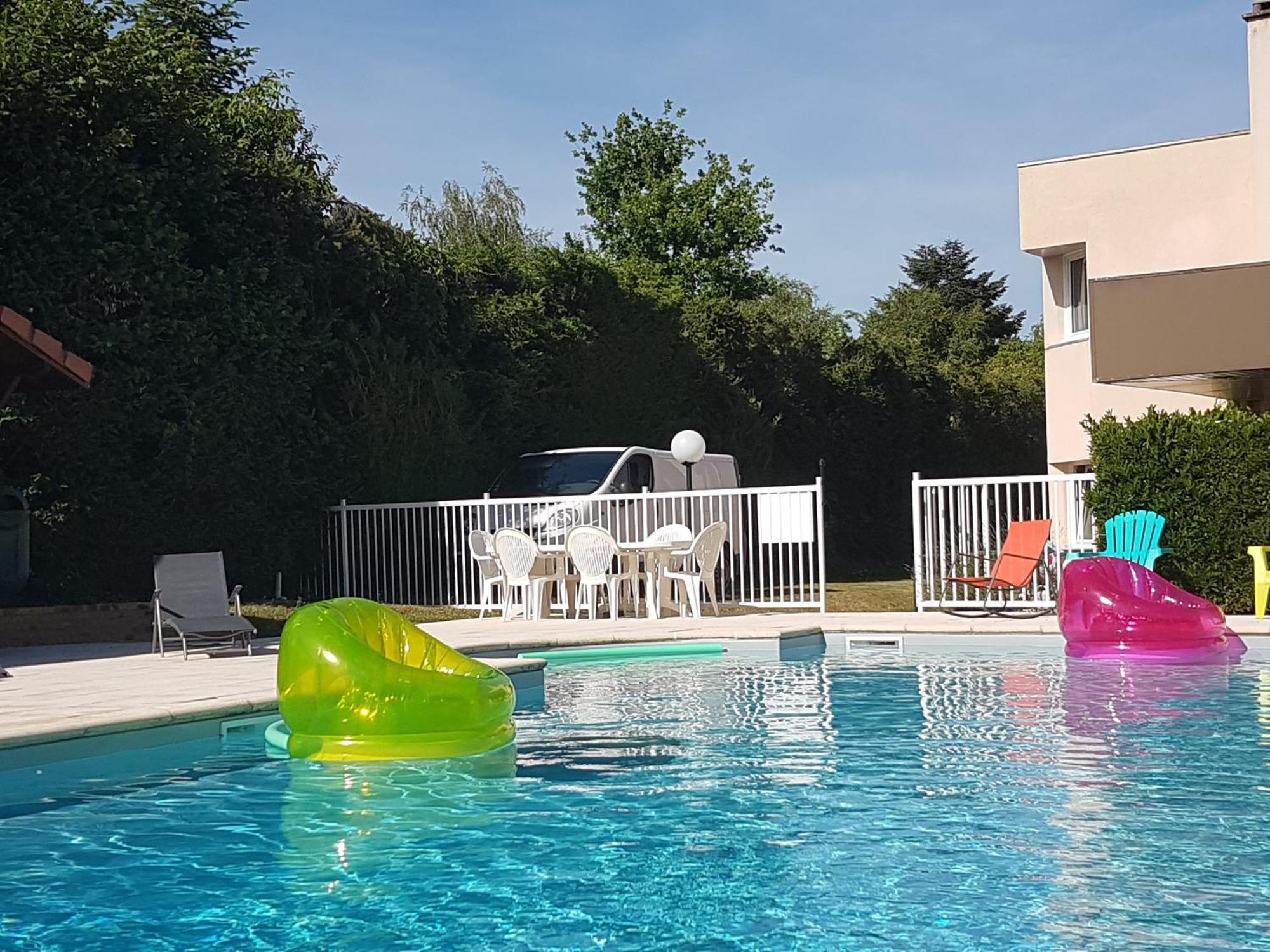 Brit Hotel Dak Hotel Avallon Exterior photo